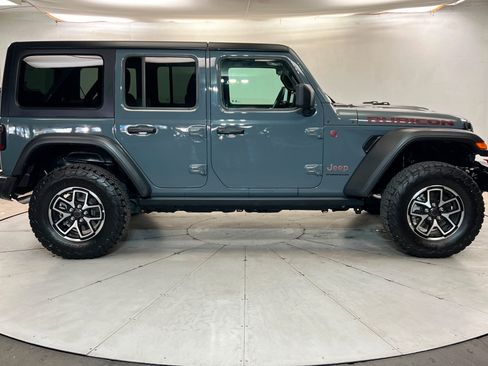 Certified 2026 Jeep Wrangler Unlimited Rubicon AWD/4WD image 6