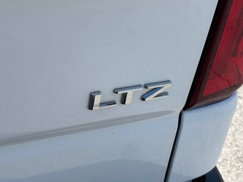 Used 2023 Chevrolet Silverado 1500 LTZ AWD/4WD image 11