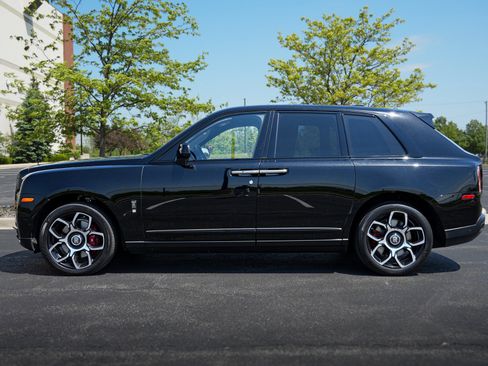 Used 2023 Rolls-Royce Cullinan Black Badge w/ Driver's Package AWD/4WD image 7