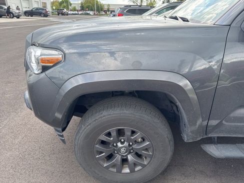 Used 2023 Toyota Tacoma SR5 RWD image 9