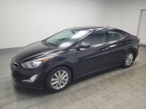 Used 2015 Hyundai Elantra SE w/ Option Group 03 FWD image 2