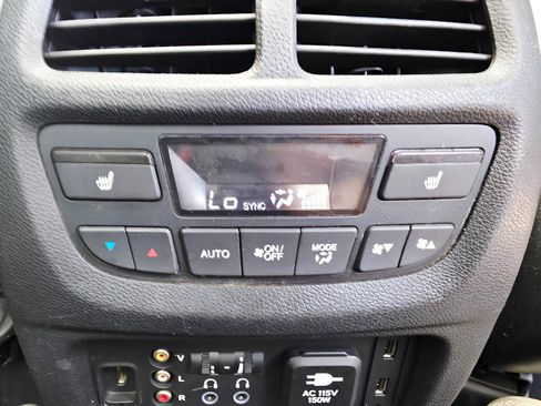 Used 2017 Honda Pilot Elite image 24