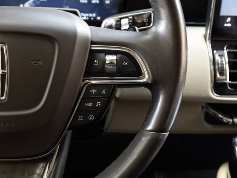 Used 2022 Lincoln Navigator L Reserve AWD/4WD image 17