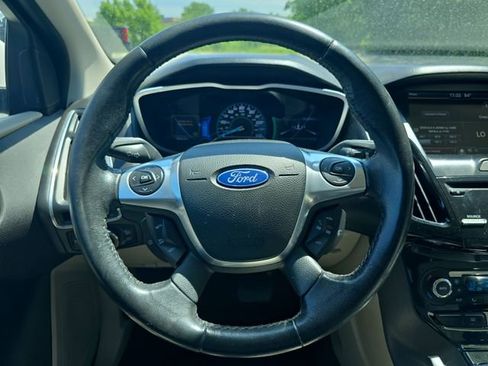 Used 2013 Ford Focus Electric Hatchback FWD image 16