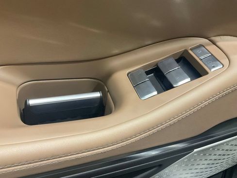 Used 2025 Lincoln Navigator Black Label AWD/4WD image 7