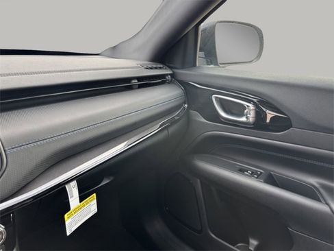 New 2026 Jeep Compass Latitude image 22