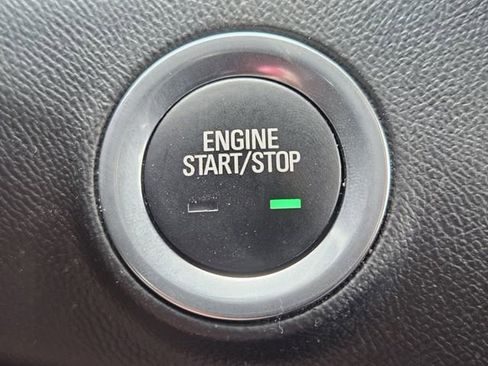 Used 2024 GMC Terrain SLE image 20