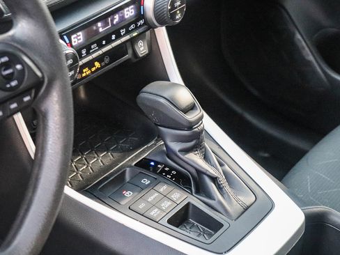 Used 2023 Toyota RAV4 XLE image 21