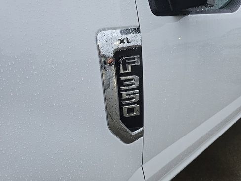 Used 2018 Ford F350 XL w/ Power Equipment Group image 30