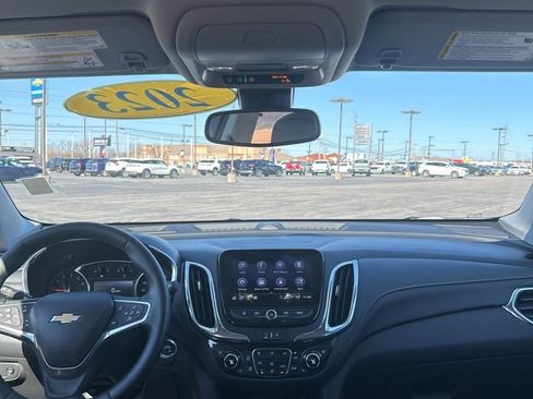 Used 2023 Chevrolet Equinox Premier image 49