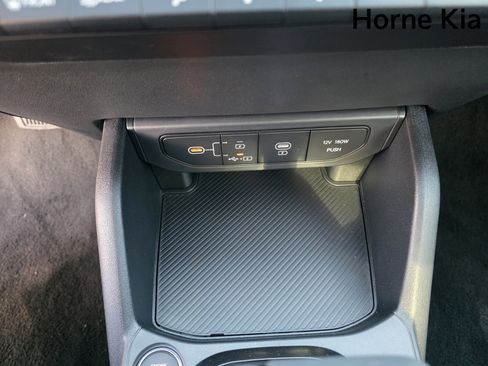 New 2025 Kia K4 LXS image 19