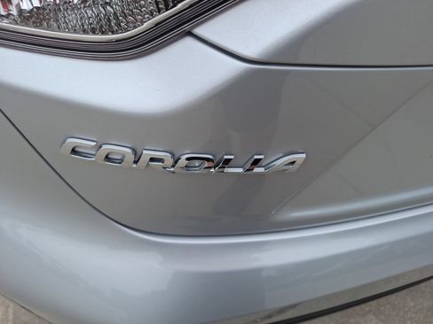 Used 2026 Toyota Corolla LE FWD image 13