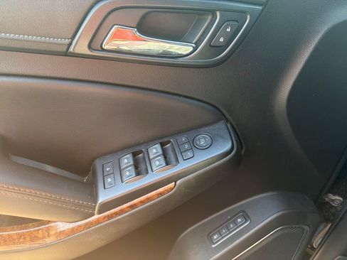 Used 2018 Chevrolet Tahoe Premier AWD/4WD image 15