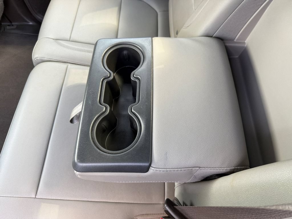 Used 2022 Chevrolet Silverado 2500 LTZ w/ LTZ Convenience Package AWD/4WD image 17