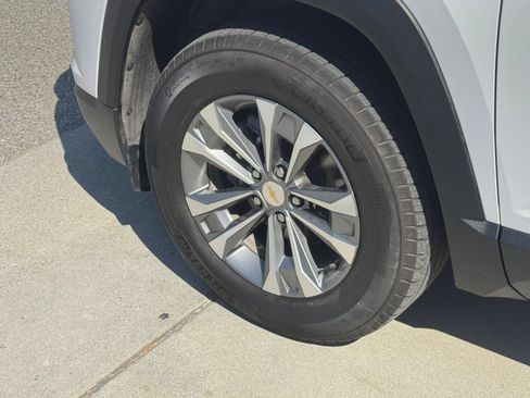 Used 2025 Chevrolet Equinox LT AWD/4WD image 26