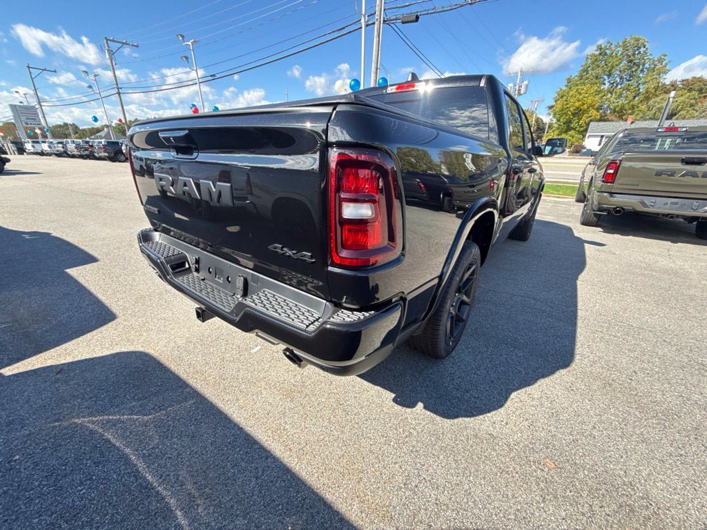 New 2027 RAM 1500 Laramie AWD/4WD image 5