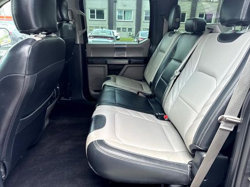 Used 2018 Ford F150 XLT w/ Equipment Group 302A Luxury image 10