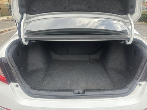 Used 2019 Honda Accord Sport image 19