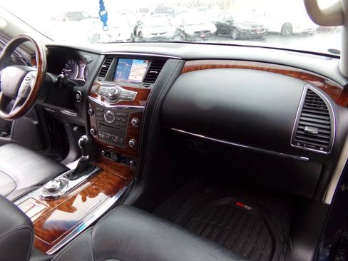 Used 2015 INFINITI QX80 4WD w/ Deluxe Technology Package image 32