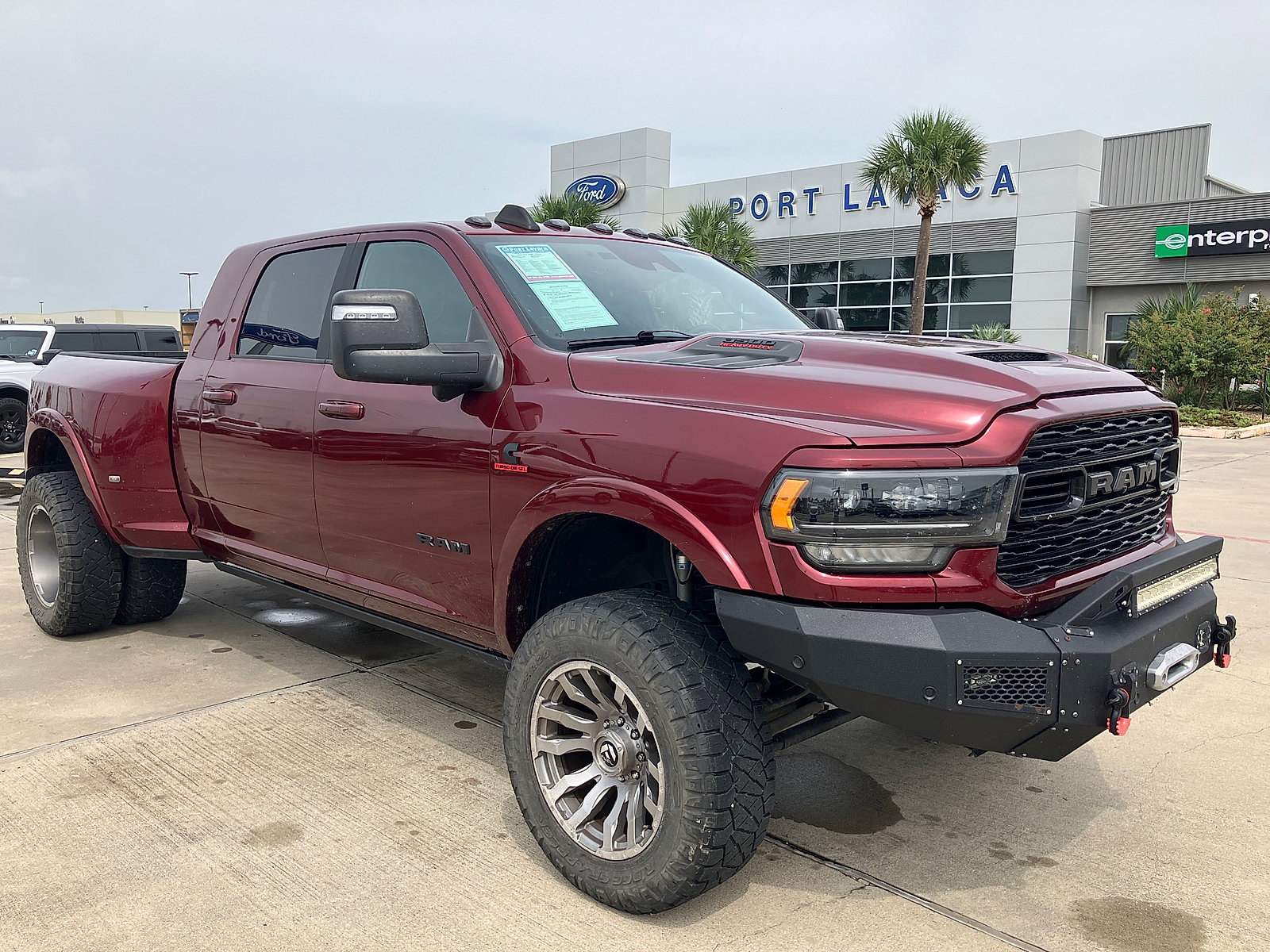 Used 2024 RAM 3500 Limited AWD/4WD image 10