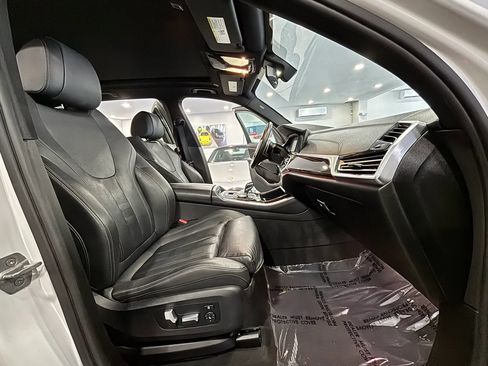 Used 2019 BMW X5 xDrive40i w/ Convenience Package AWD/4WD image 21