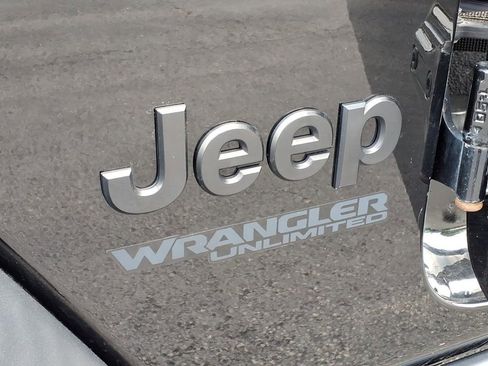 Used 2021 Jeep Wrangler Unlimited Sport AWD/4WD image 31
