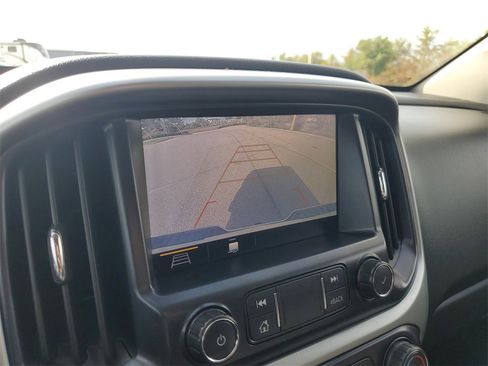 Used 2020 Chevrolet Colorado LT image 33