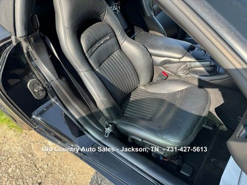 Used 2003 Chevrolet Corvette Convertible w/ Preferred Equipment Group1 image 13