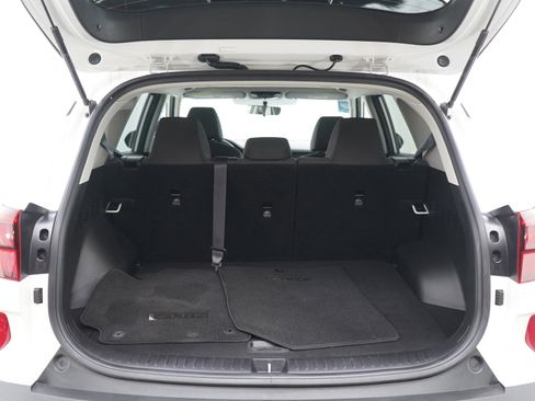 Used 2021 Kia Seltos LX image 16