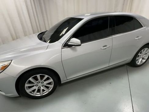 Used 2014 Chevrolet Malibu LTZ FWD image 4