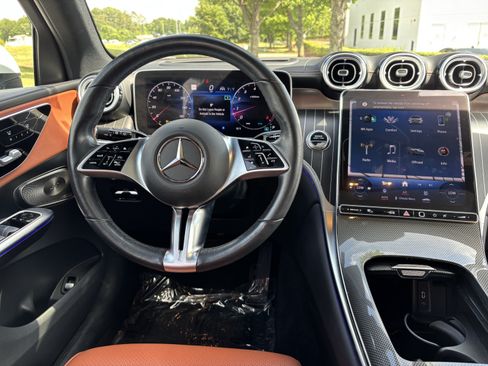 Used 2023 Mercedes-Benz GLC 300 4MATIC w/ Pinnacle Trim Package image 30
