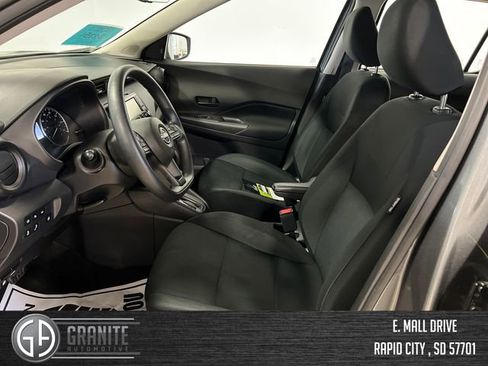 Used 2023 Nissan Kicks S w/ Interior Electronics Package image 9