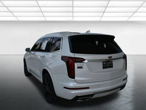 Used 2020 Cadillac XT6 Premium Luxury FWD image 9