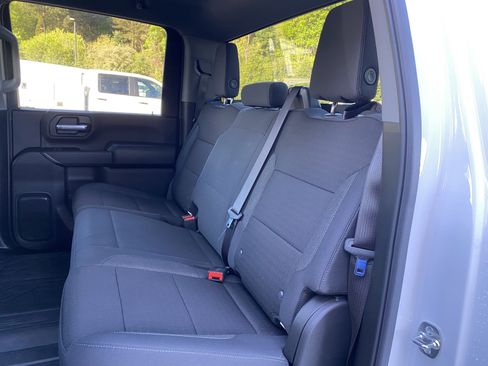 Used 2026 Chevrolet Silverado 2500 Custom w/ Custom Value Package image 34