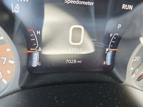 Used 2025 Jeep Compass Latitude w/ Sun & Sound Group AWD/4WD image 26