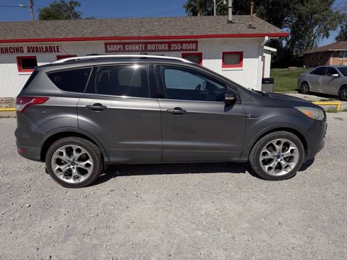 Used 2013 Ford Escape Titanium w/ Parking Technology Pkg FWD image 2