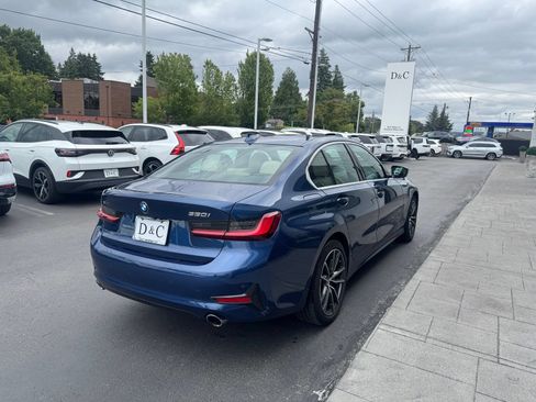 Used 2022 BMW 330i xDrive Sedan w/ Driving Assistance Package AWD/4WD image 2