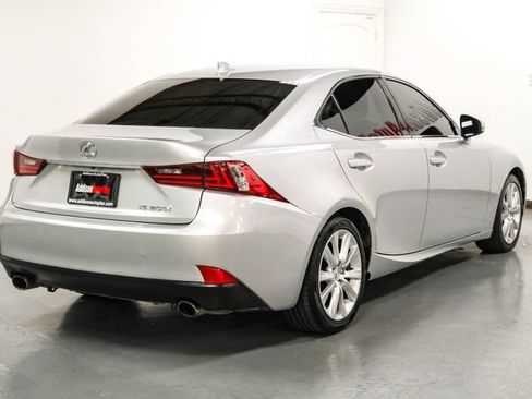 Used 2016 Lexus IS 200t RWD image 8
