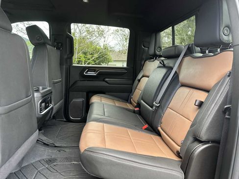 Certified 2025 Chevrolet Silverado 2500 High Country w/ Technology Package AWD/4WD image 17