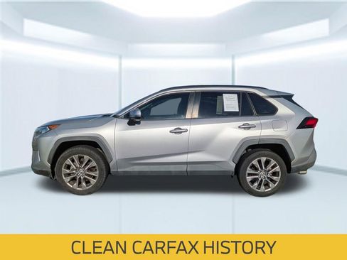Used 2019 Toyota RAV4 XLE Premium FWD image 2