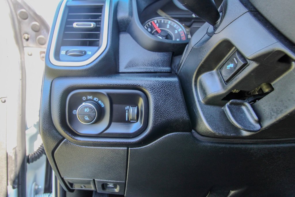 Used 2024 RAM 2500 Big Horn w/ Level 2 Equipment Group AWD/4WD image 18