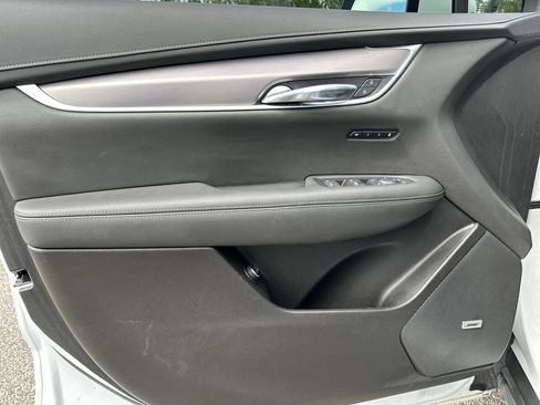 Used 2024 Cadillac XT6 Luxury image 28