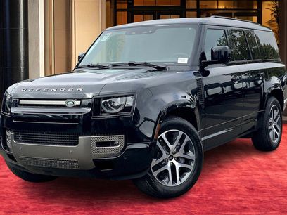 New 2025 Land Rover Defender 130 X-Dynamic SE