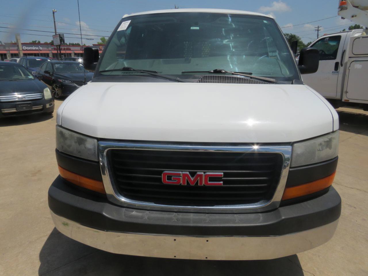 Used 2014 GMC Savana 2500 RWD image 2