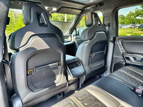 Used 2023 Rivian R1S Launch Edition AWD/4WD image 17