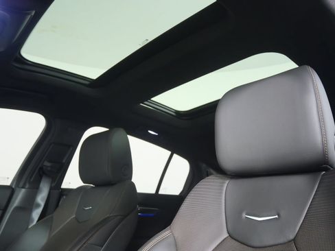 Used 2026 Cadillac CT5 V w/ Technology Package RWD image 12