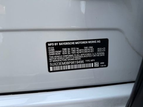 Used 2023 BMW X7 xDrive40i image 56