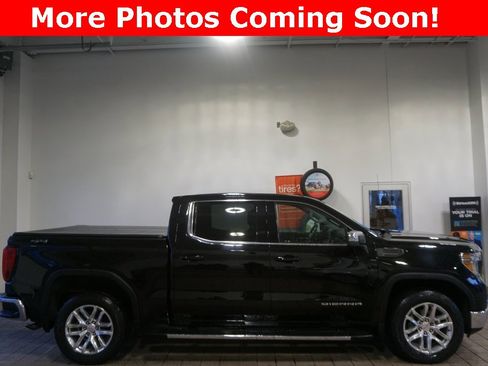 Used 2021 GMC Sierra 1500 SLE image 2
