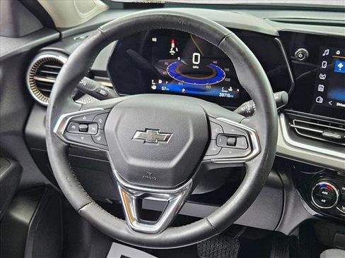 Certified 2024 Chevrolet Trax ACTIV w/ Driver Confidence Package image 10