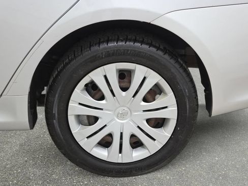 Used 2010 Toyota Corolla LE FWD image 31
